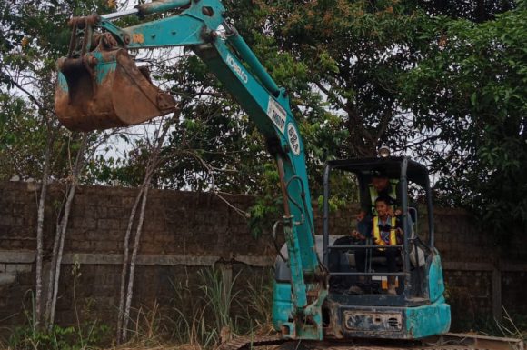 Hebat ! Kelas X Sudah Bisa Jadi Operator Alat Berat