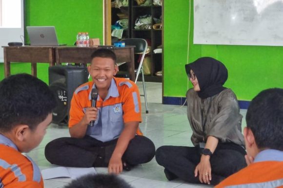 Keren, Sekolah Ini Mengundang Guru Tamu Langsung Dari Perusahaan.
